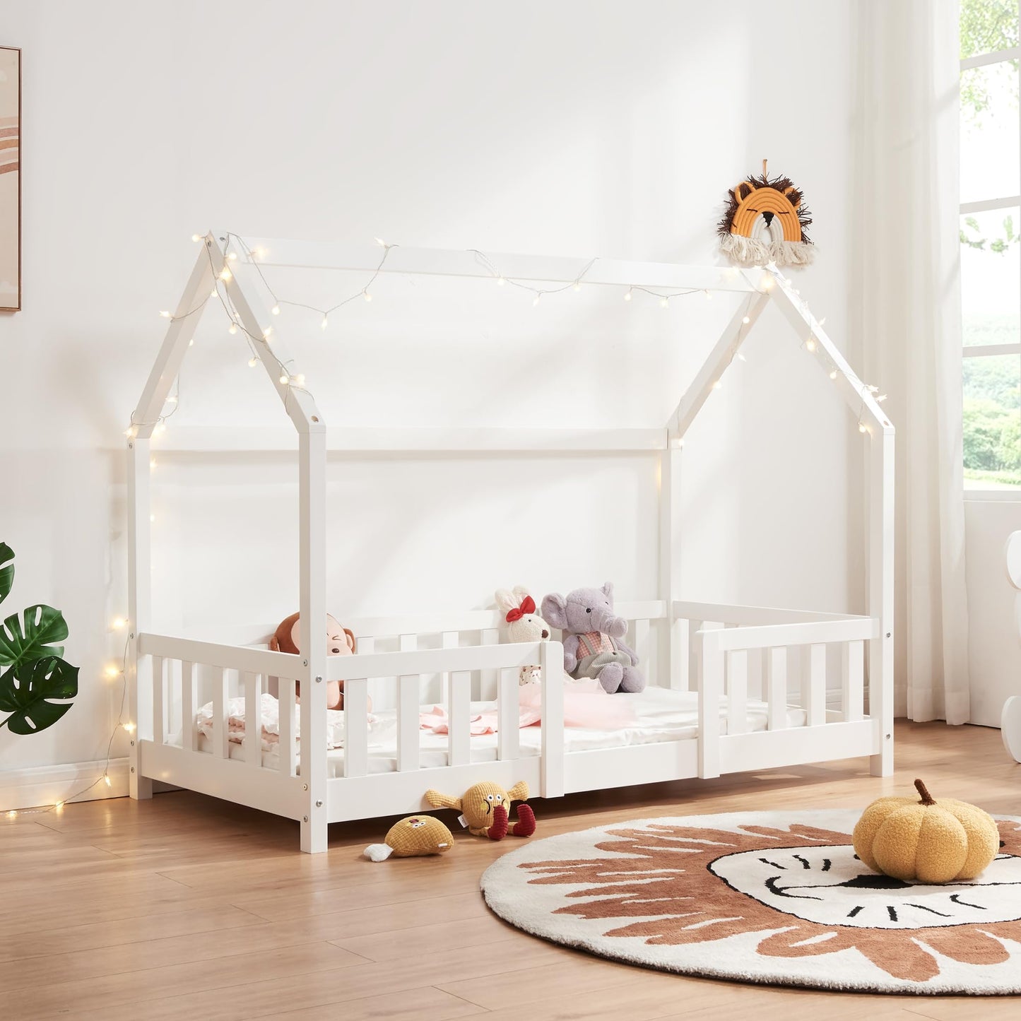 [en.casa] Kinder Hausbett aus Kiefernholz mit Lattenrost & Matratze, Montessori Kinderbett mit Rausfallschutz, stabiles Spielbett für Kinderzimmer
